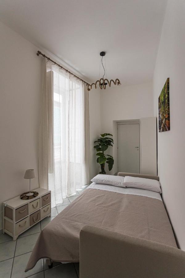 Al Centro Storico Apartment เนเปิลส์ ภายนอก รูปภาพ