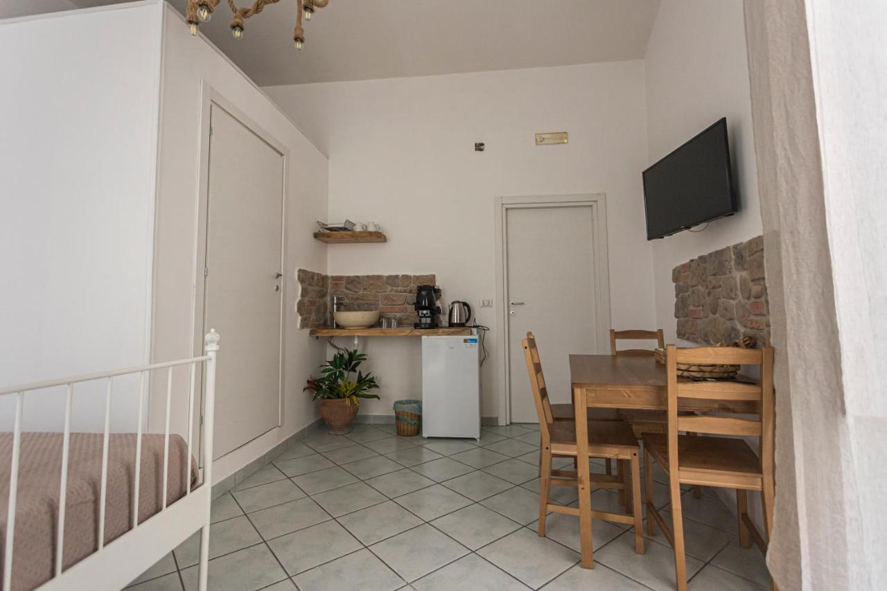 Al Centro Storico Apartment เนเปิลส์ ภายนอก รูปภาพ